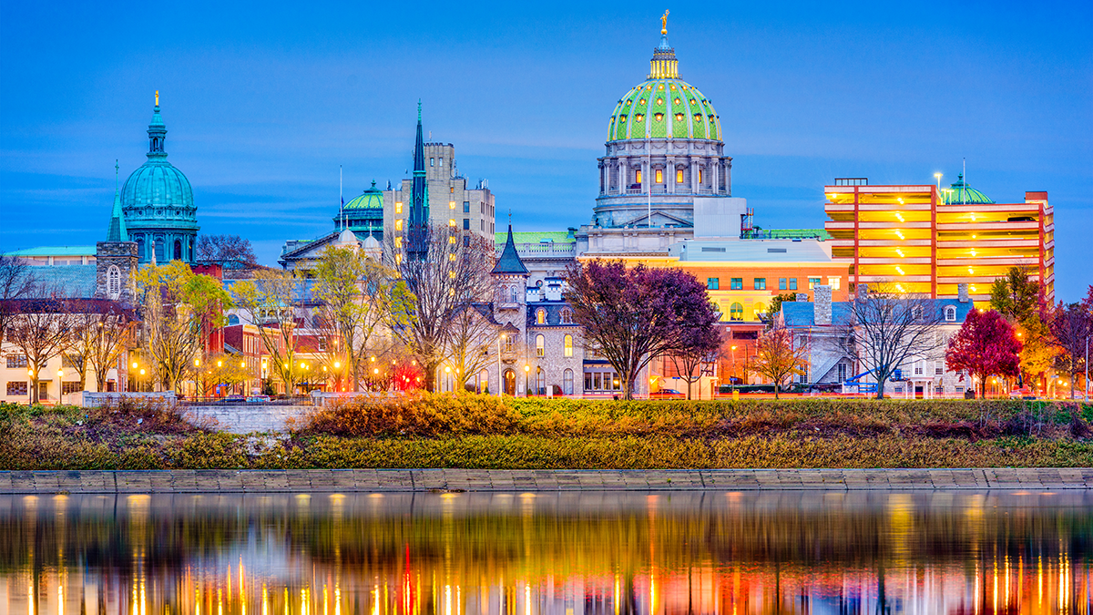 Harrisburg Pennsylvania skyline.png