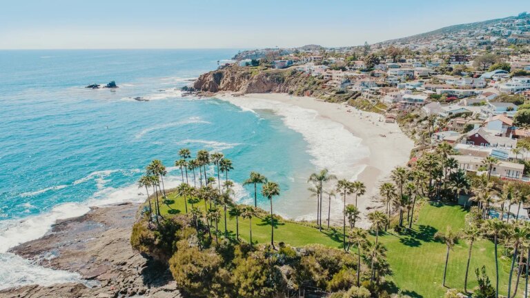 How to get a real estate license in California (CA) in 6 steps